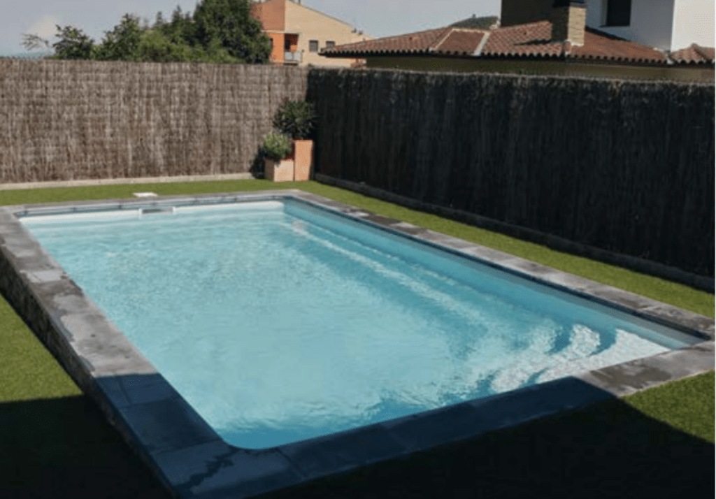 modèle unique 8 piscine mon de pra